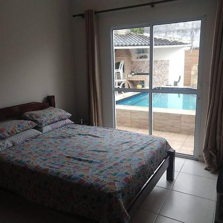 Casa Em Itanhaem Com 2 Quartos Garagem P 2 Carros, Churrasqueira, Piscina 200 M Da Praia Itanhaém Exterior foto